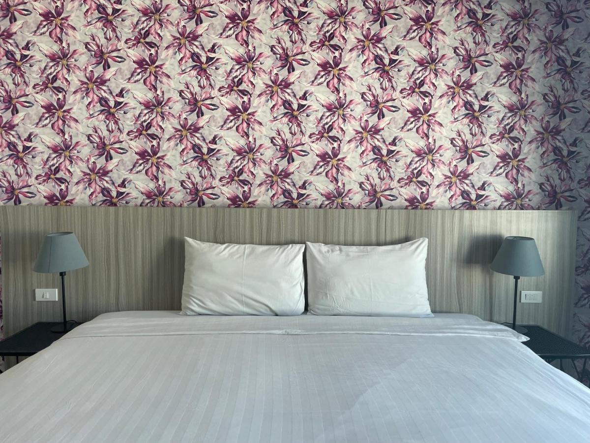 Embryo Hotel Pattaya Luaran gambar