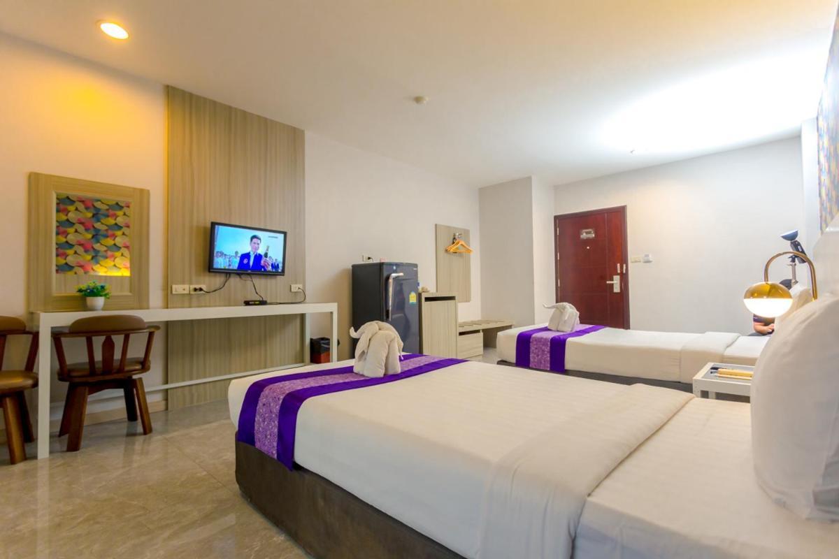 Embryo Hotel Pattaya Luaran gambar