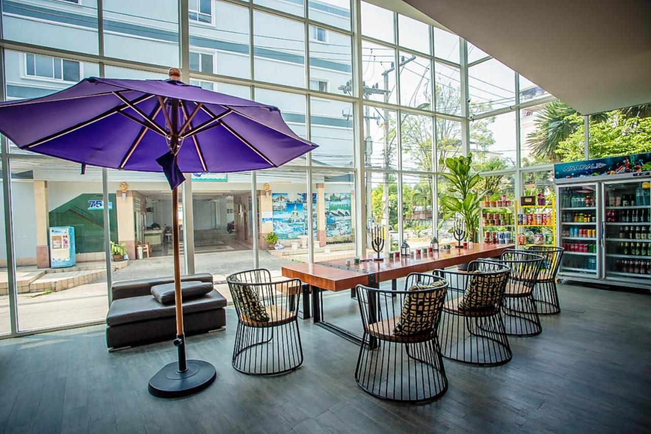 Embryo Hotel Pattaya Luaran gambar